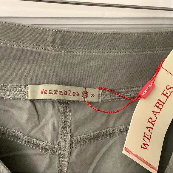 Wearables khaki green cargo short new with tag. Super soft - Picture 2 of 5